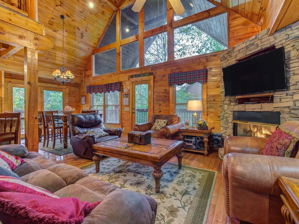 Arrowhead Lodge by Vtrips