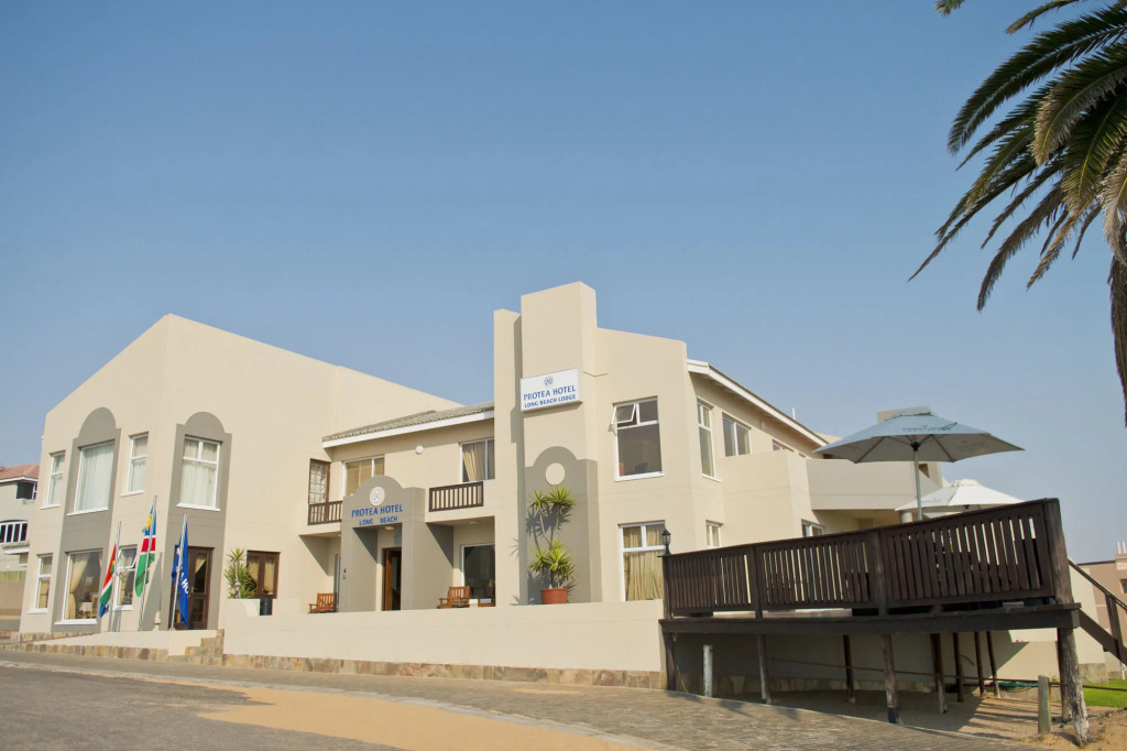 Long Beach Lodge