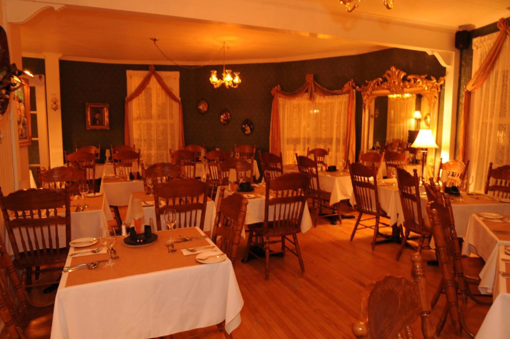 Auberge de la Tour du Lac