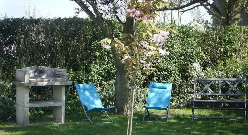 La Maisonnette - animaux acceptés, parking privé, jardin plein sud