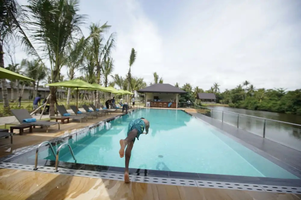 Reefs Edge Hotel