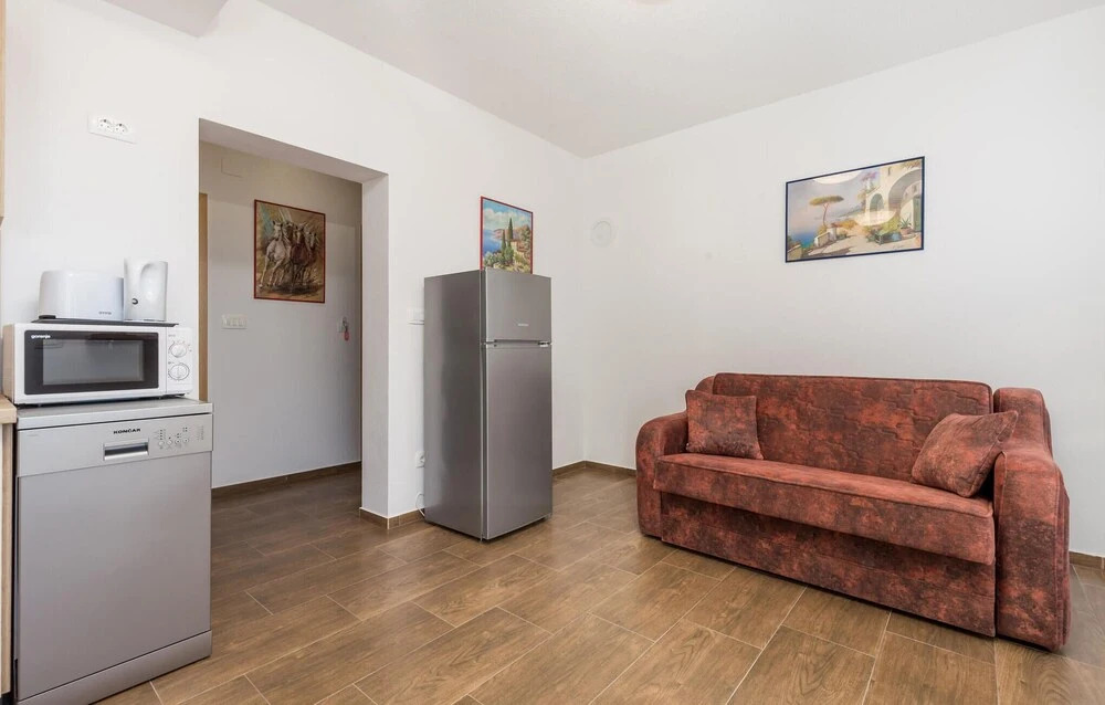 Stunning Apartment in Banjol With 1 Bedrooms, Wifi and Outdoor Swimming Pool
