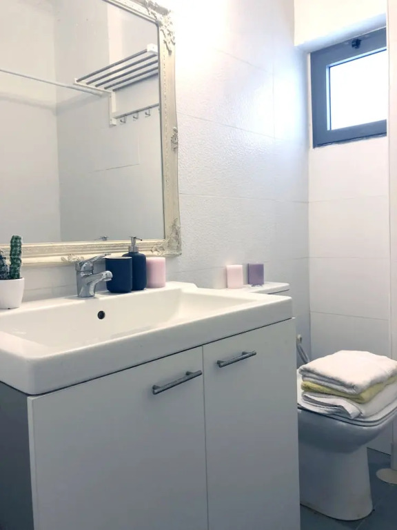 Amazing New 2BR Apt on Hilton Beach