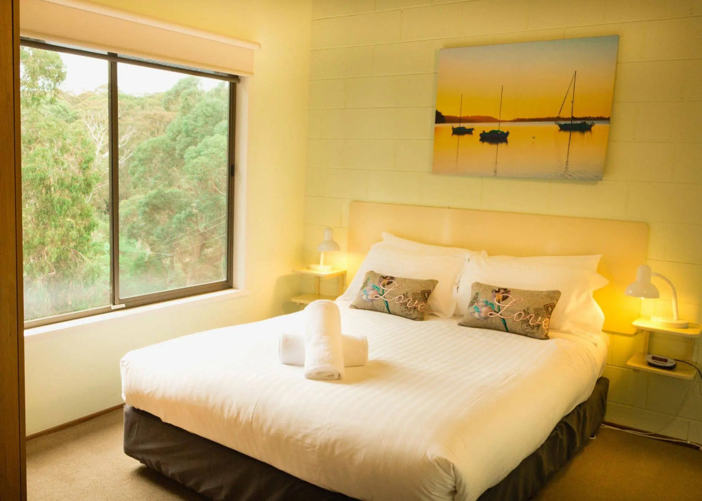 Jetty Road Retreat