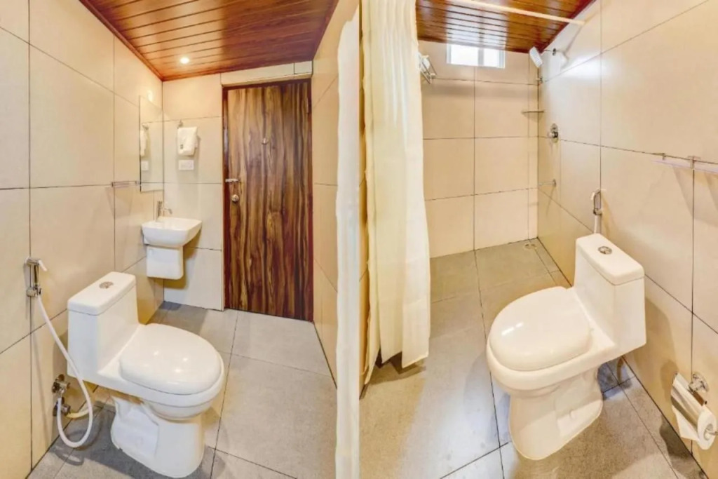 Fabhotel Tej