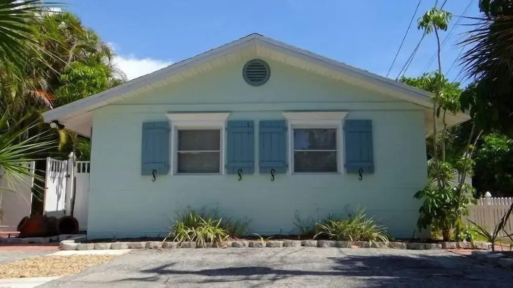 Street South House #54586 2 Bedrooms 1 Bathroom Home