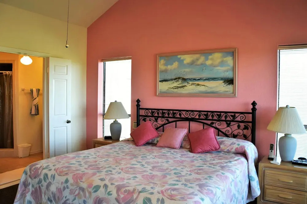 Dolphin House On The Beach - Four Bedroom Home