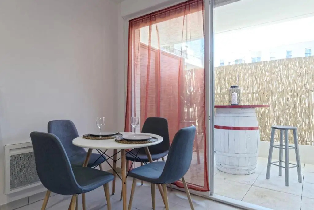 Appart climatisé - Parking gratuit - Balcon - CAPTURA