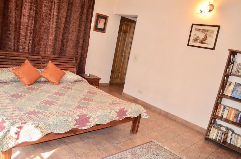 Malik's Villa Menage