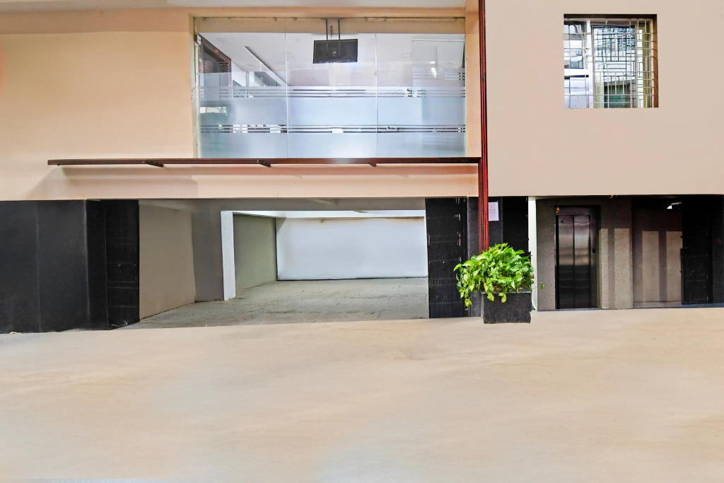 Super Townhouse Sahayogi Nagar Near Big Bazaar