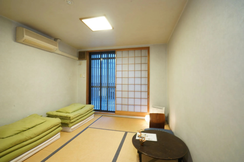 Kyoto Guesthouse Lantern