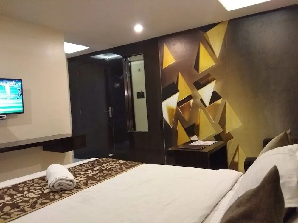 JK Rooms 127 Hotel Parashar Check In