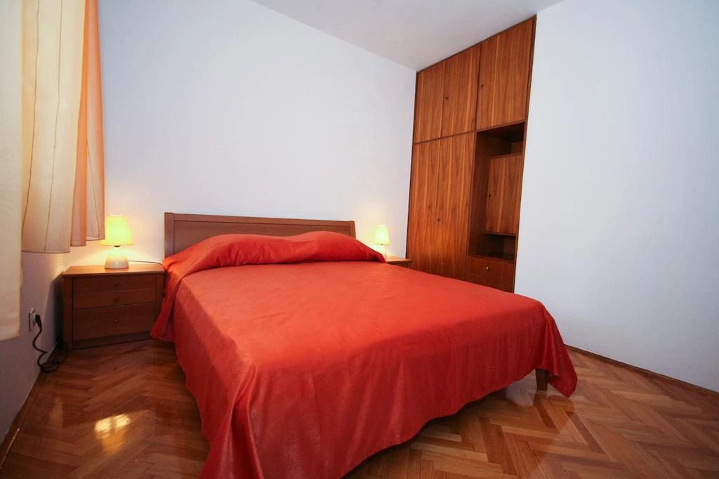 Apartments Villa Marijeta with Free Parking