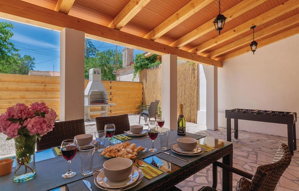 Lovely Home In Duga Uvala