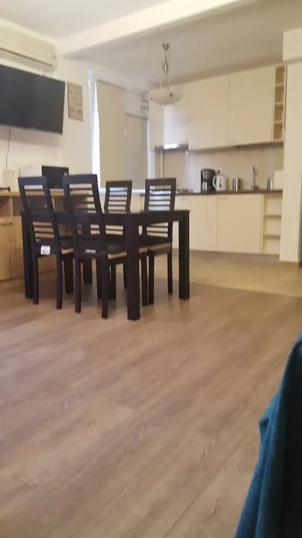 Balcescu Apartment 33