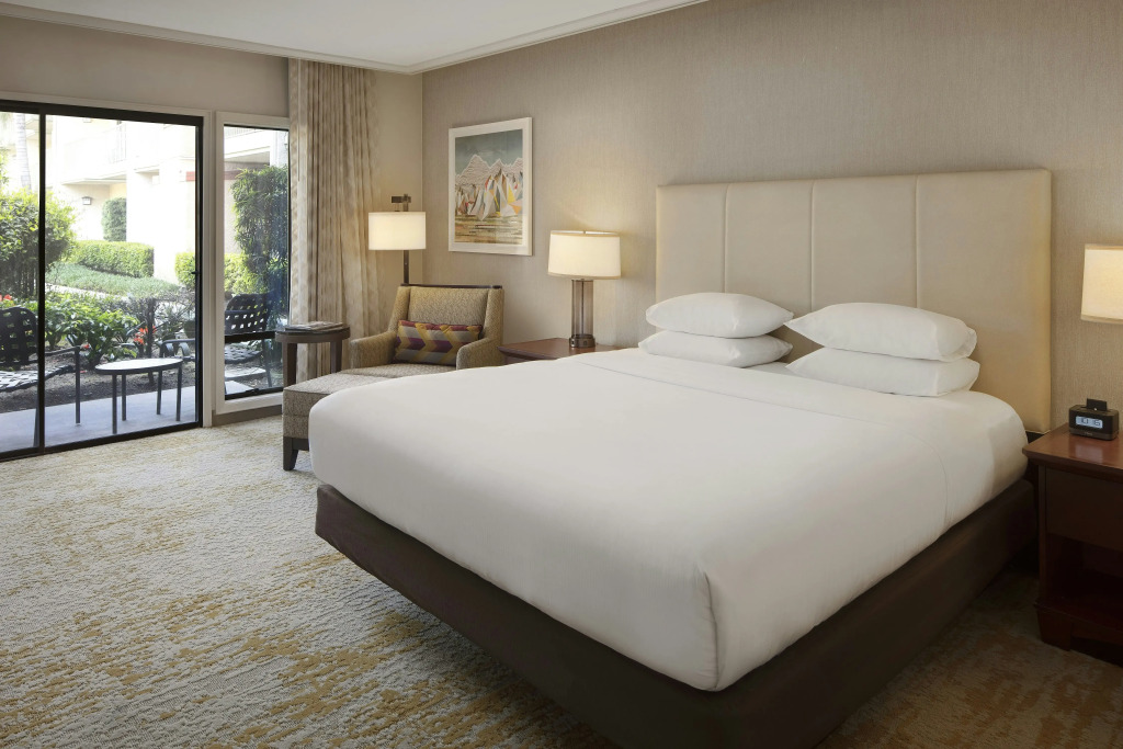 DoubleTree by Hilton Ontario Airport