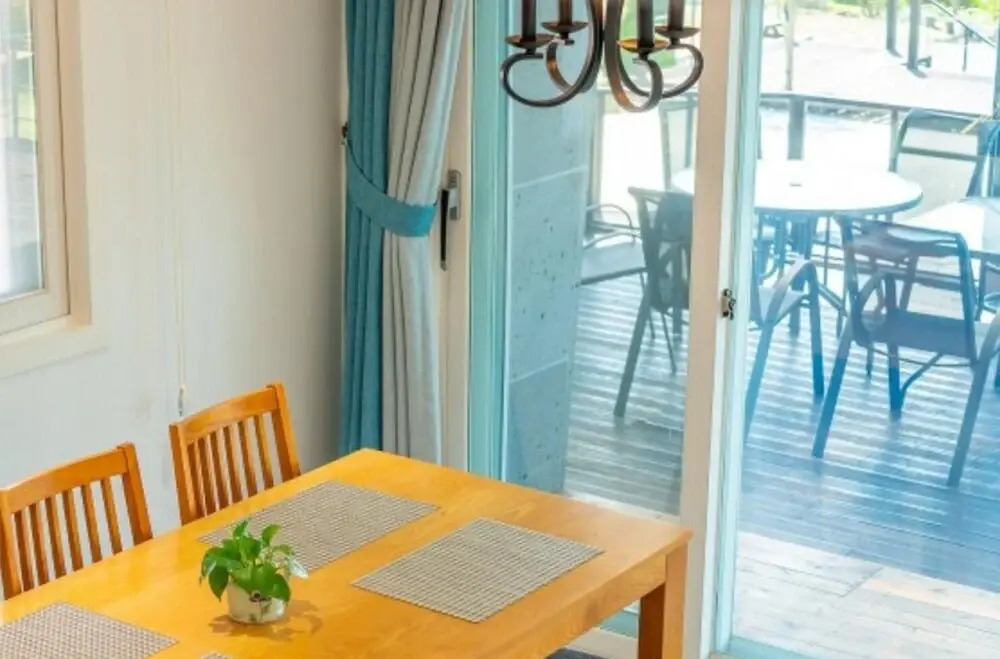 Geoje Sea and Blue Pool Villa
