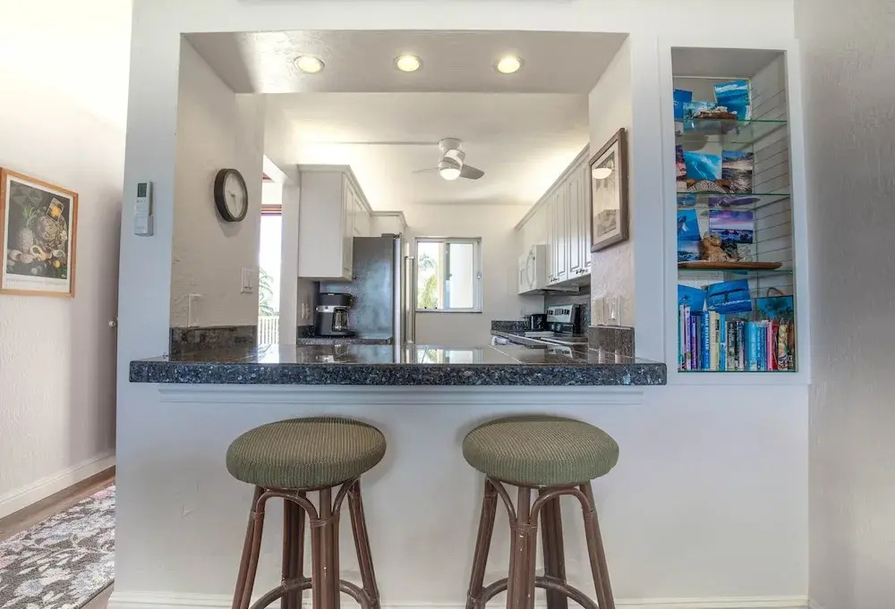 Menehune Shores 601 2 Bedroom Condo