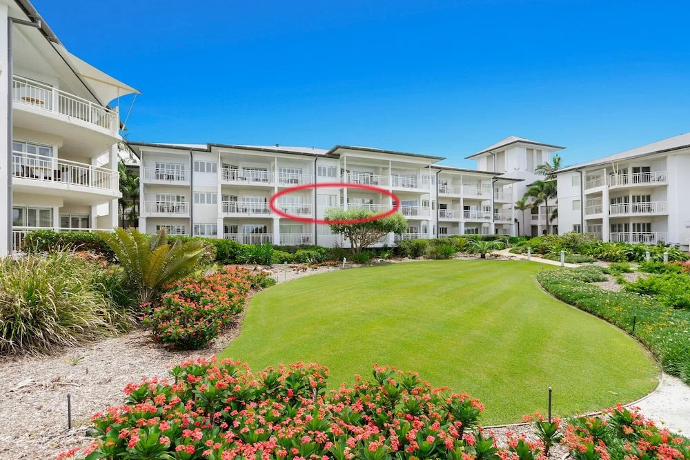Resort On The Beach 5215