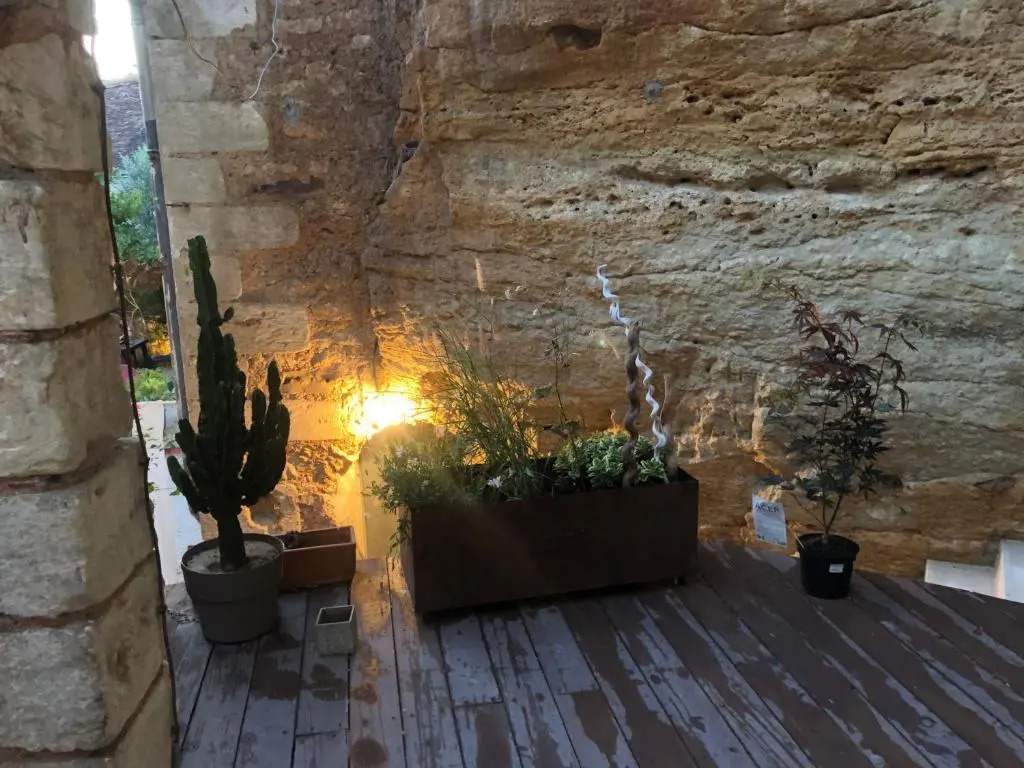 Troglodyte Loft 2