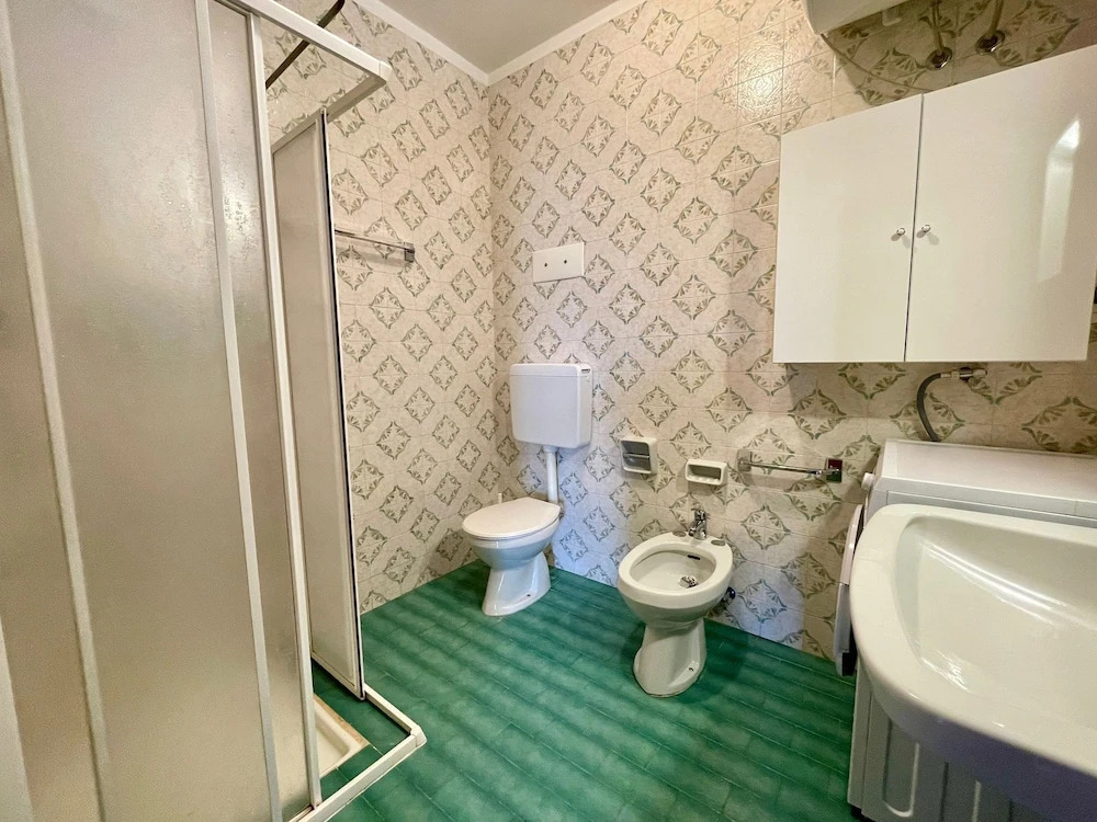 Spacious Apartment Near the Beach