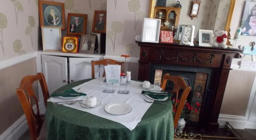Ivy Bank Guest House, Tenby