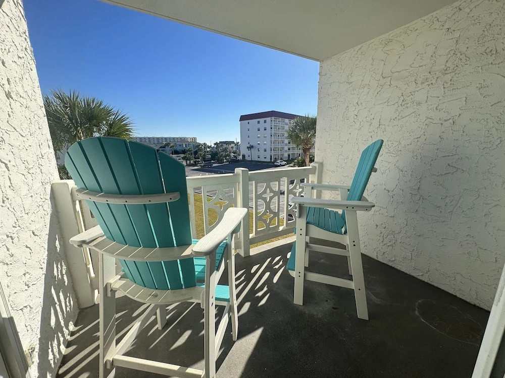 237 El Matador 2 Bedroom Condo by RedAwning