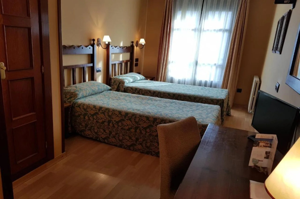 Hotel Cotiella