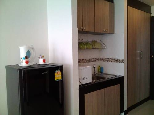 Ea-sy Condotel
