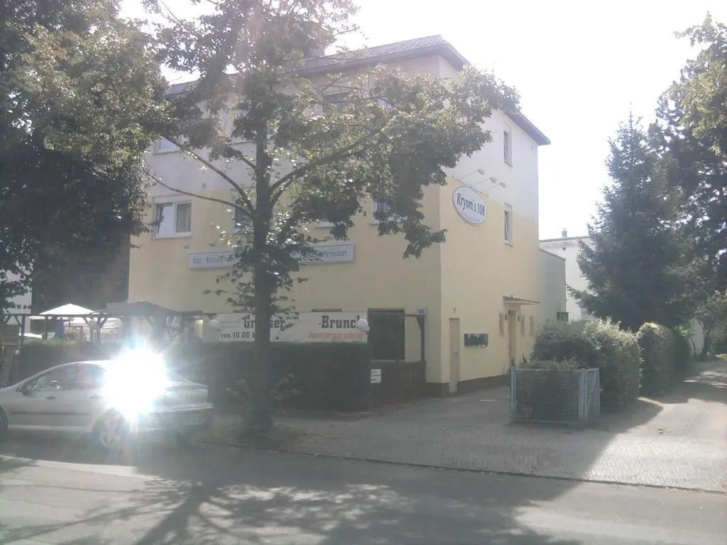 Hotel Kryoms 108