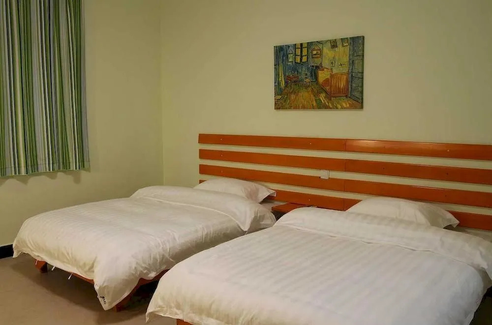 Tiffany Hostel