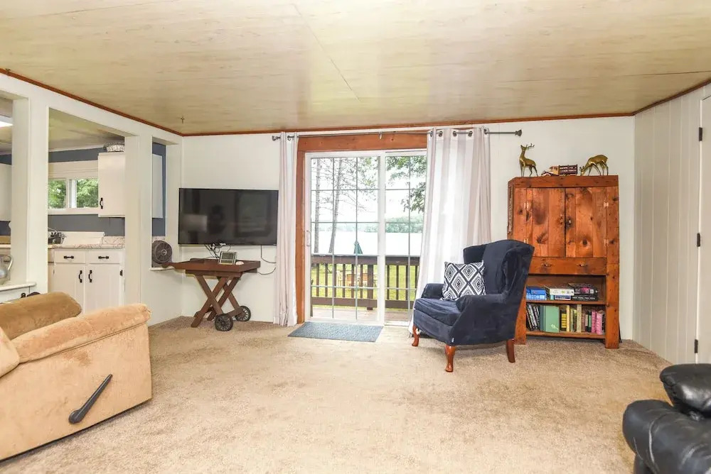 Life on the Lake With Private Dock & Fire Pit!