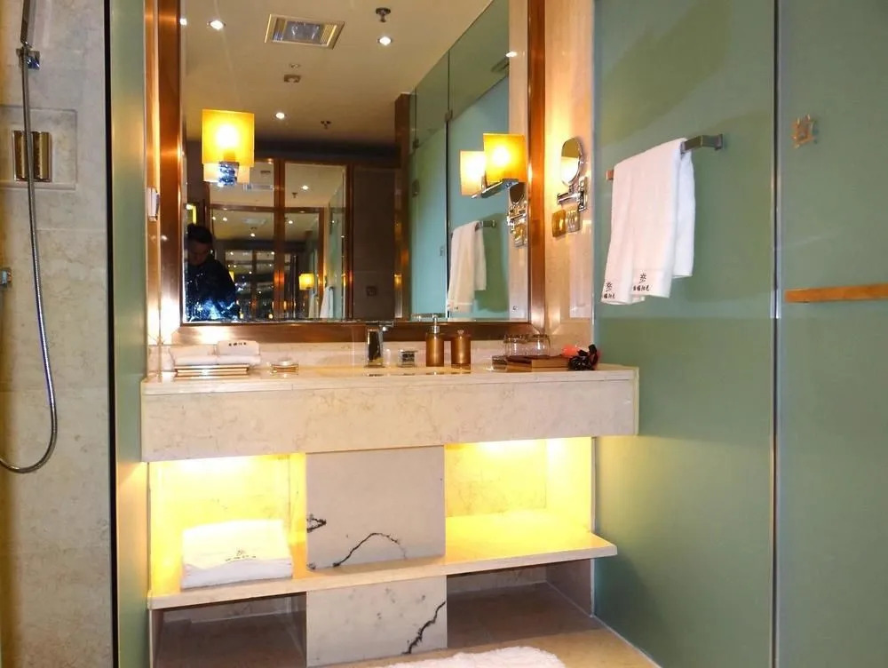 Yiya Sunshine Hotel Guanshang - Kunming