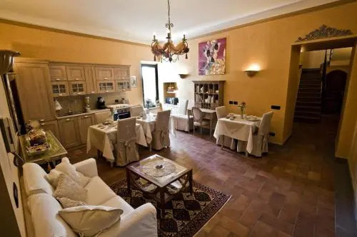 S. Faustino Rooms