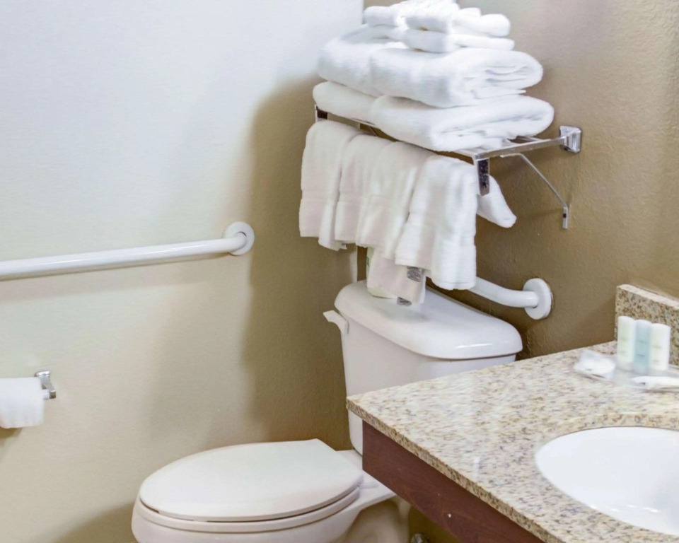 Comfort Suites Omaha Northwest