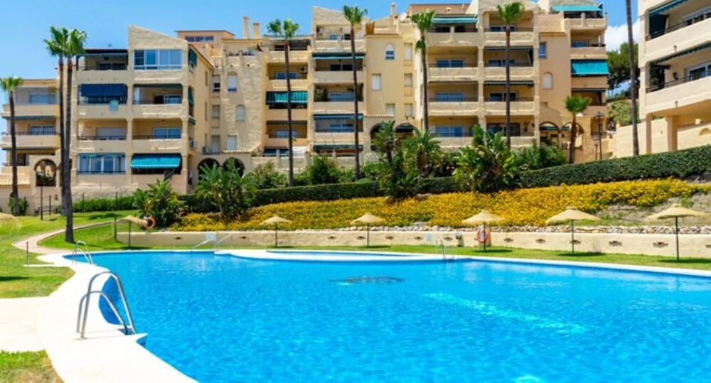 Apartment - 2 Bedrooms with Pool and WiFi - 107805