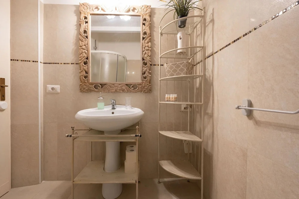 Close to San Pietro and Castel S Angelo Loft Gianicolo