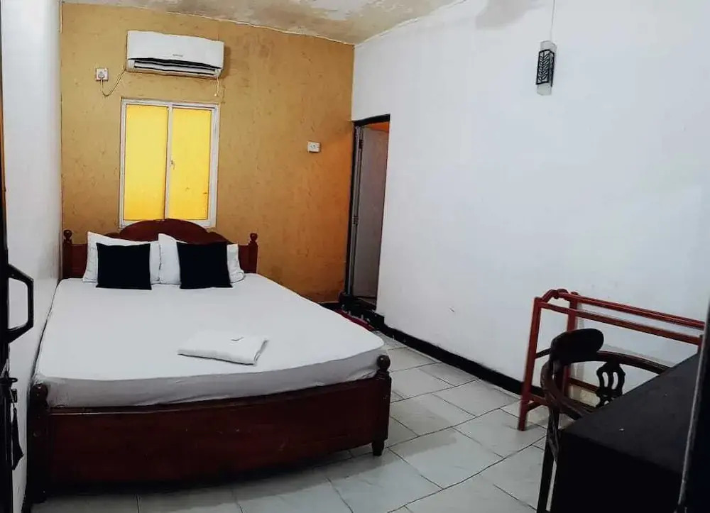 Lavinia Option Beach Inn Colombo