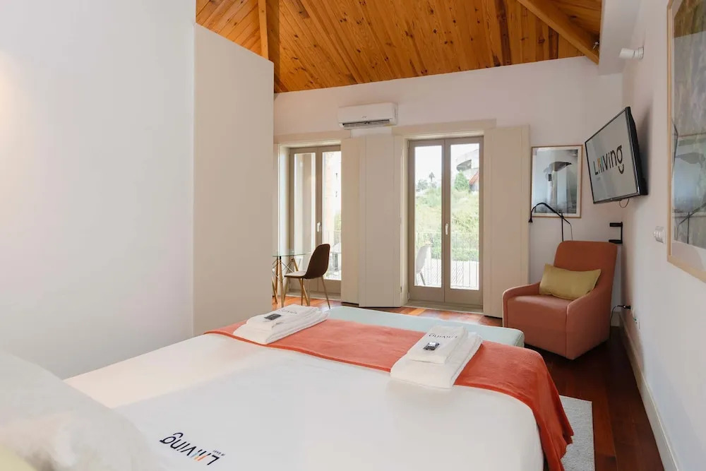 Liiiving in Porto - Trindade Deluxe Studio 3T