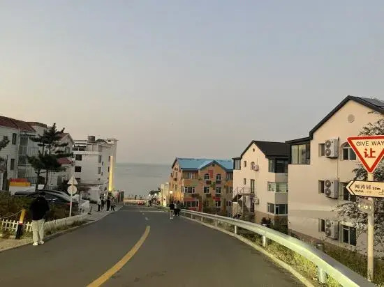 Ailianwan Yuehai Hotel