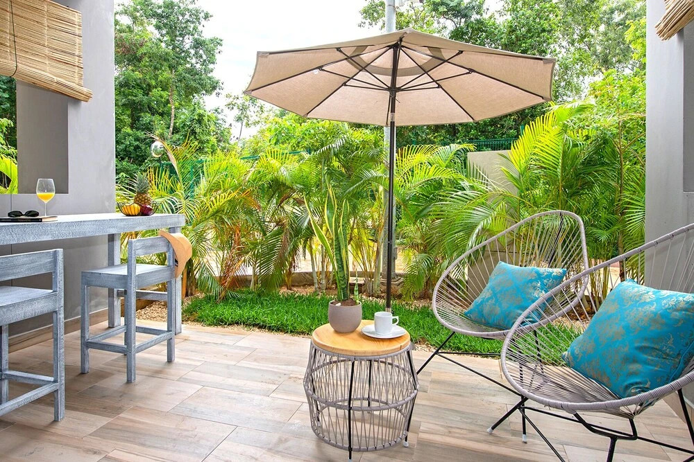 Private Garden Condo by Concierge4u