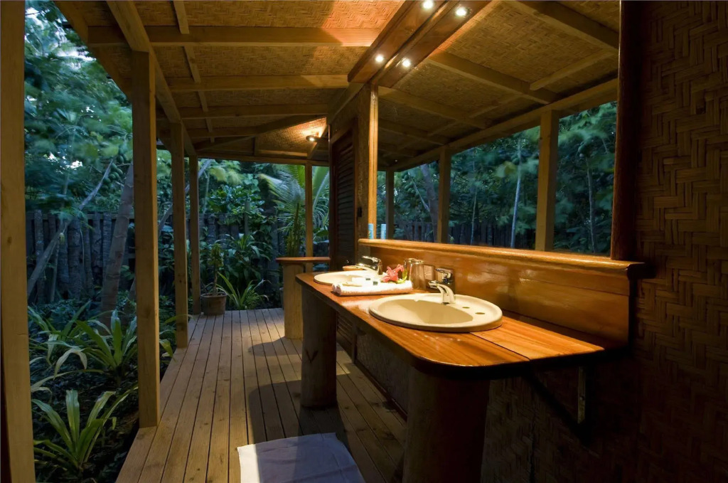 Fafa Island Resort