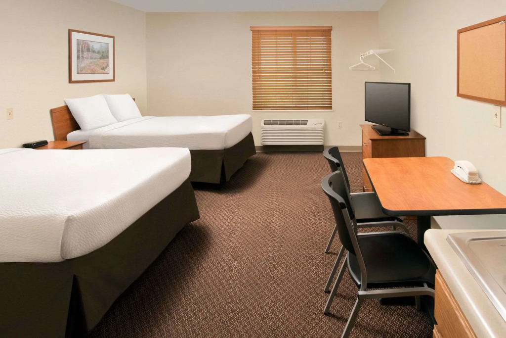 WoodSpring Suites Evansville