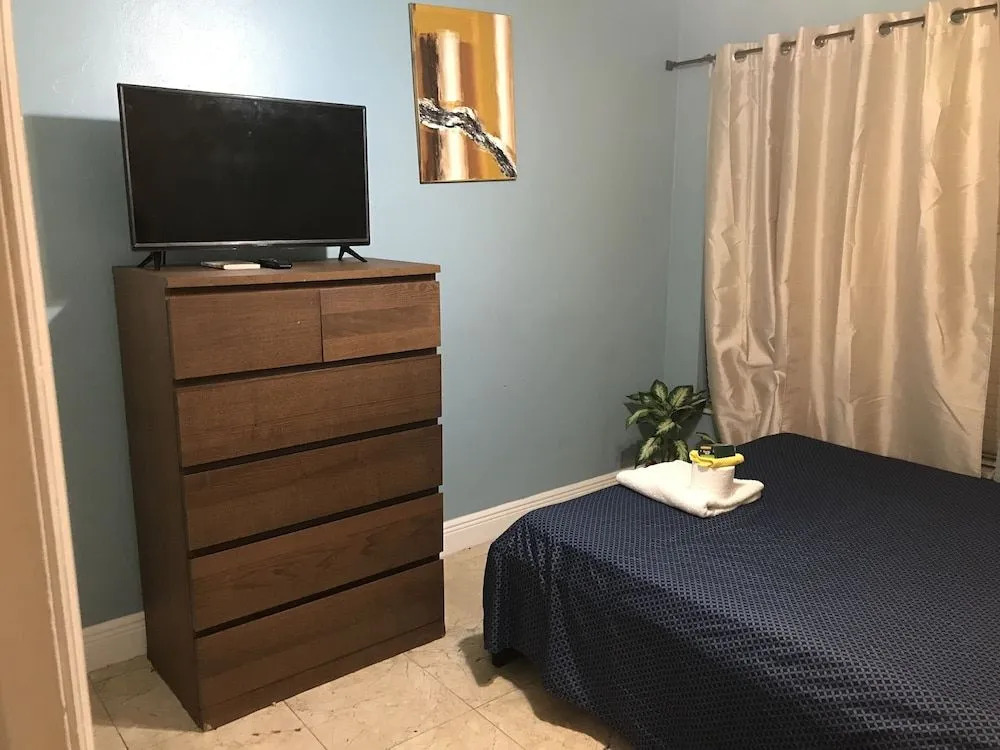 Cozy Guest House Florida, Tamarac