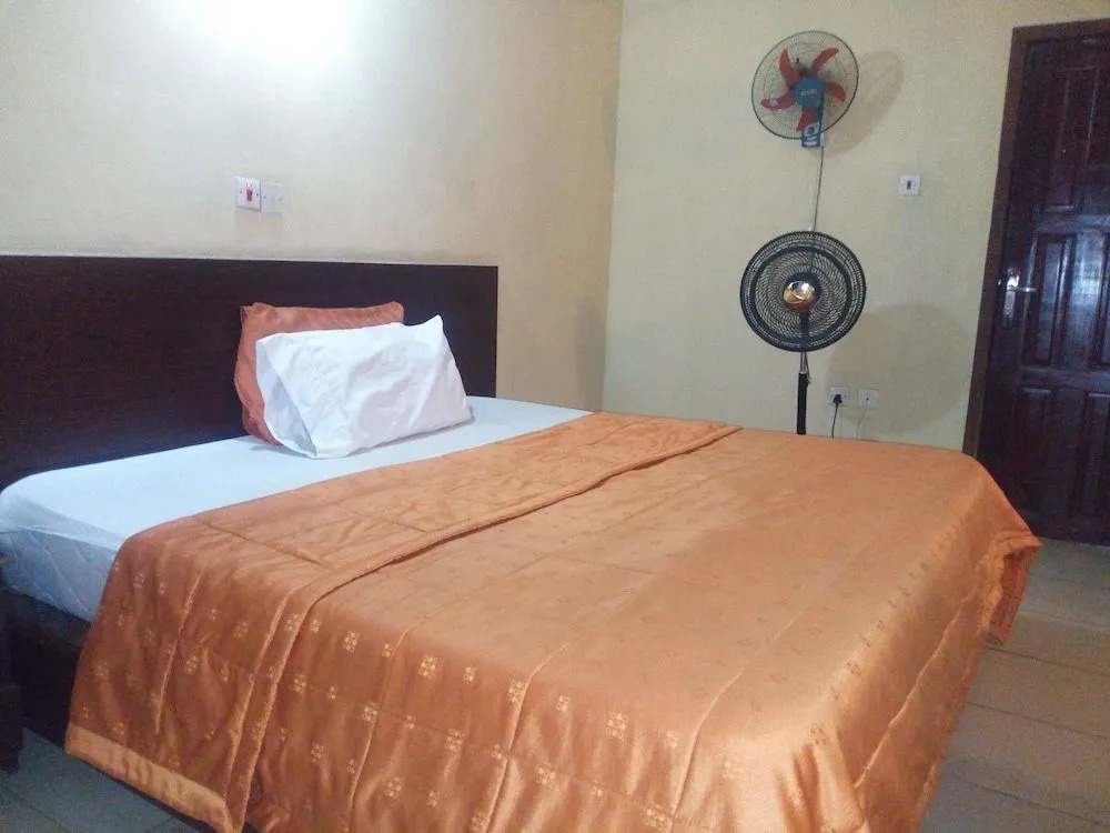 Offshoreroomz Hotel