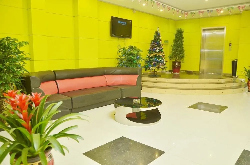 Yiju Business Hotel