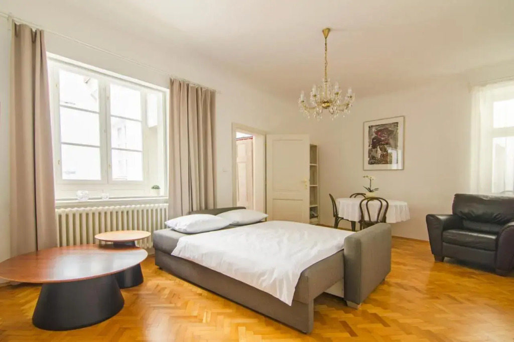 Unique Apartments 250m from the Charles Bridge