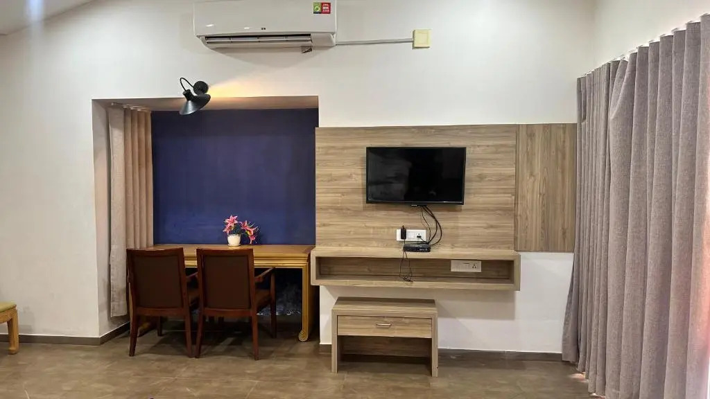 Lion Park Hotel And Resort