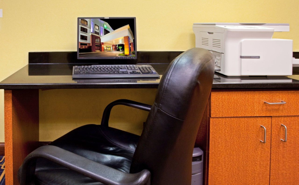 Holiday Inn Express Richmond Airport by IHG