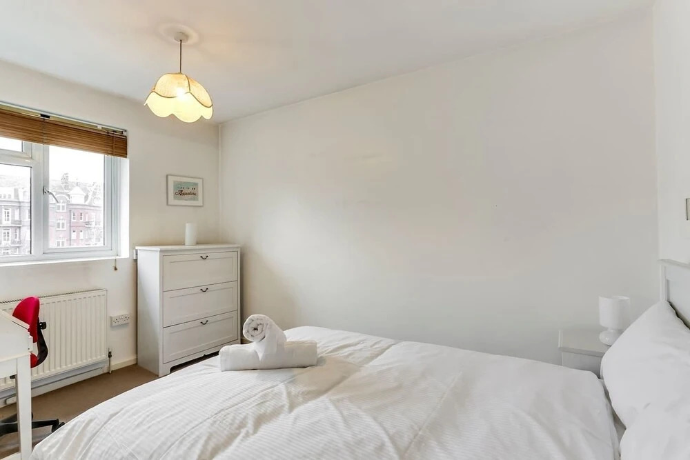 West London 3 bed Home Next to the River!